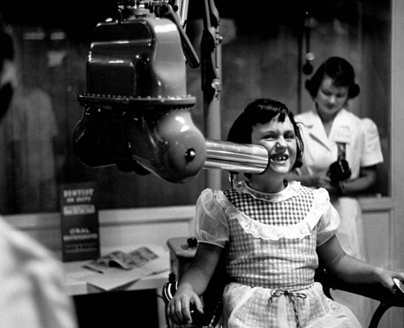 You can see through the story: the first patients on the X-ray