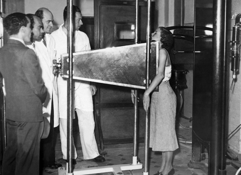 You can see through the story: the first patients on the X-ray