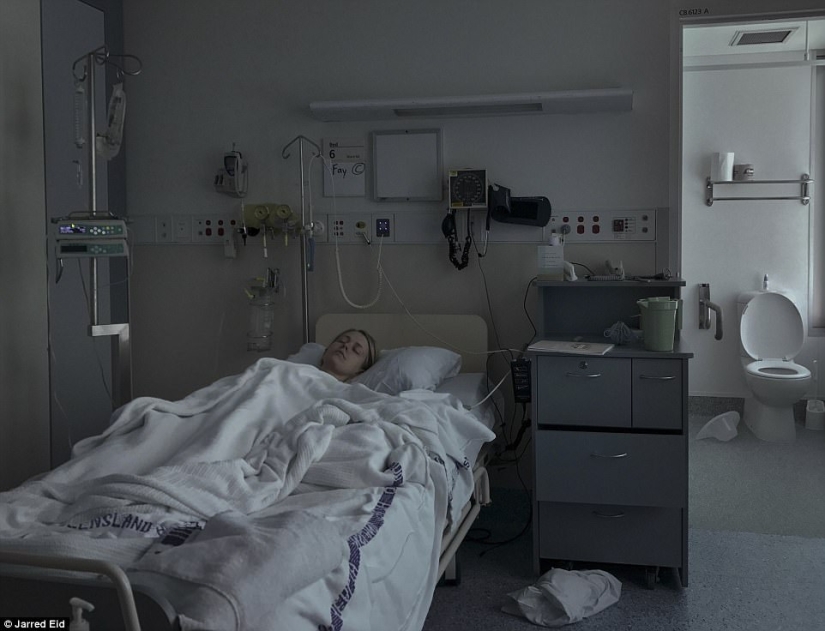 "You'll be fine": photographer captures wife and her battle with cancer