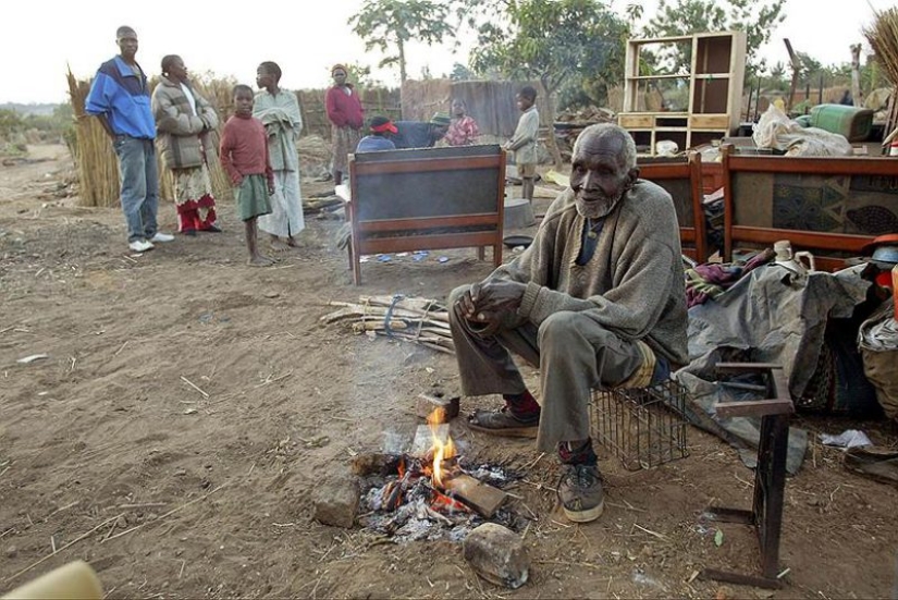 Zimbabwe's President Robert Mugabe: from nerd to Dictator Zimbabwe's President Robert Mugabe: from nerd to Dictator