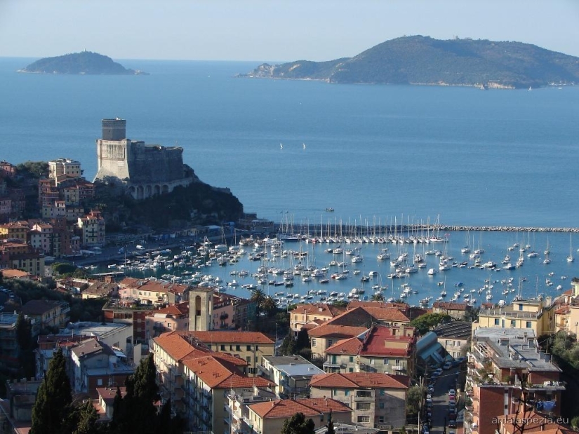 10 cosiest Italian towns 10 cosiest Italian towns