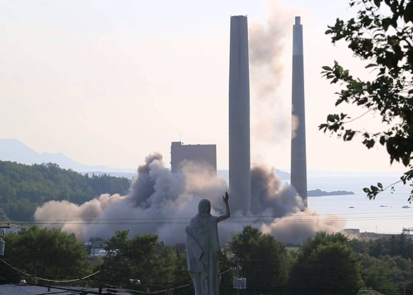 10 edificios cuya demolición no salió tan bien como se planeó 10 edificios cuya demolición no salió tan bien como se planeó
