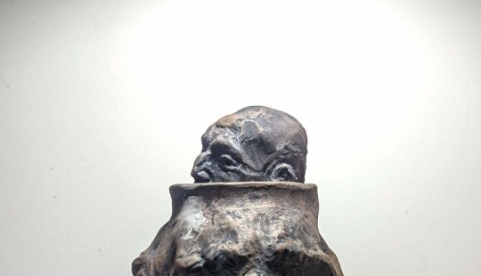 10 Expressive Ceramic Pieces By Adam Rush