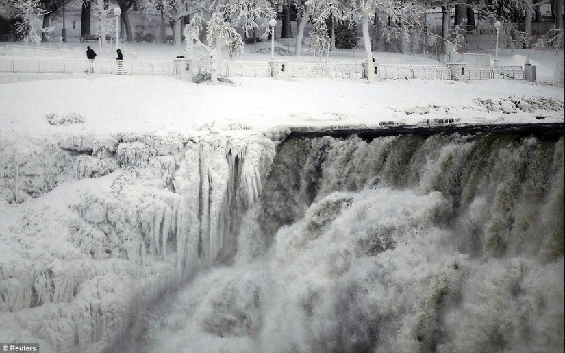10 impresionantes fotos de las Cataratas del Niágara congeladas