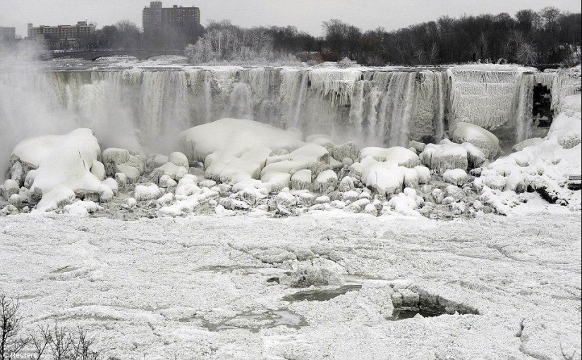 10 impresionantes fotos de las Cataratas del Niágara congeladas