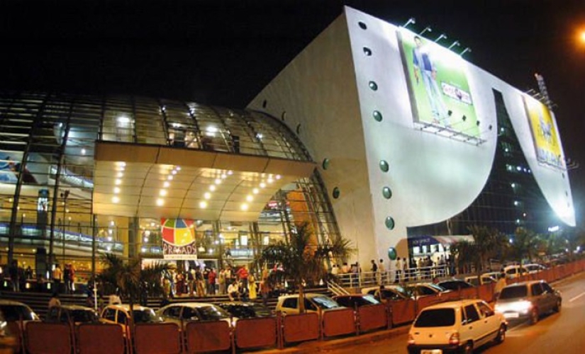 10 Incredible Movie Theaters That Will Surprise Even the Pickiest Movie Fan