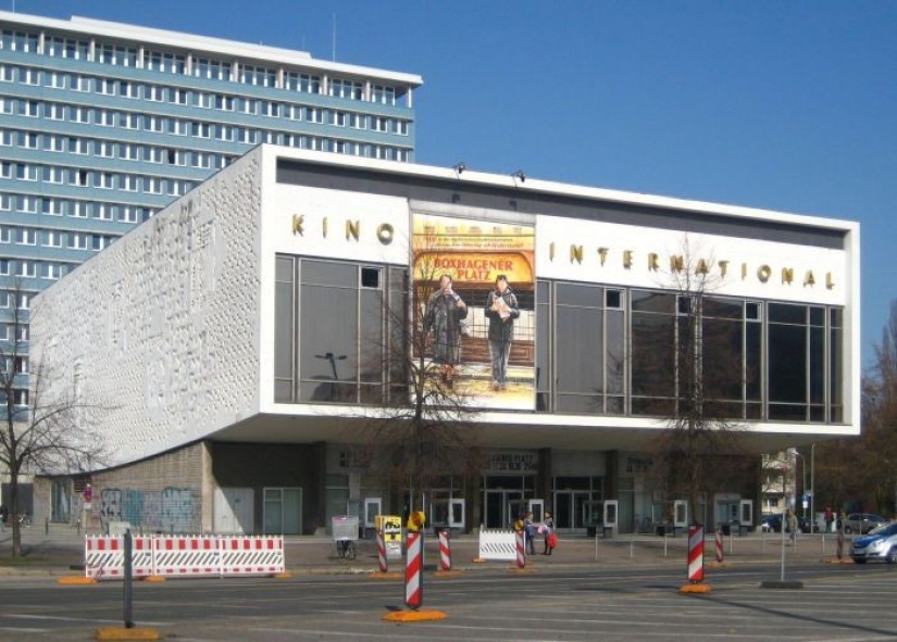 10 Incredible Movie Theaters That Will Surprise Even the Pickiest Movie Fan