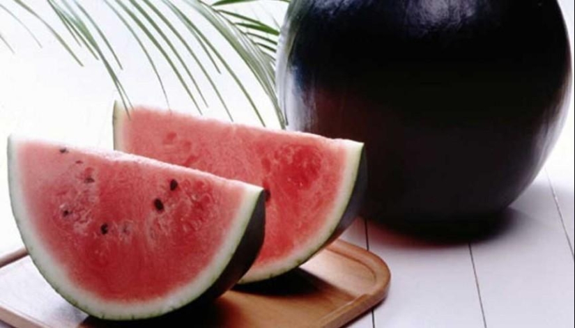 10 Most Expensive Foods in Japan 10 Most Expensive Foods in Japan