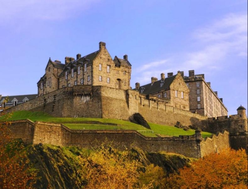 10 Mystical Haunted Castles