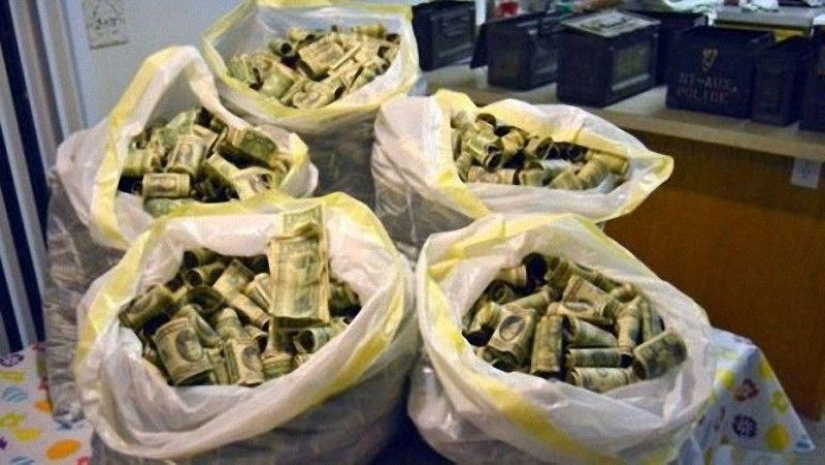 10 people who found big money and returned it