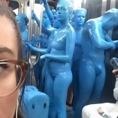 10 Pics That Raise More Questions Than Answers, Posted By “Images That Need More Context” 10 Pics That Raise More Questions Than Answers, Posted By “Images That Need More Context”