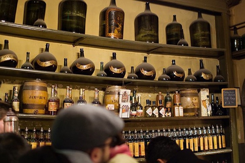 10 places in Amsterdam where Amsterdammers themselves go 10 places in Amsterdam where Amsterdammers themselves go