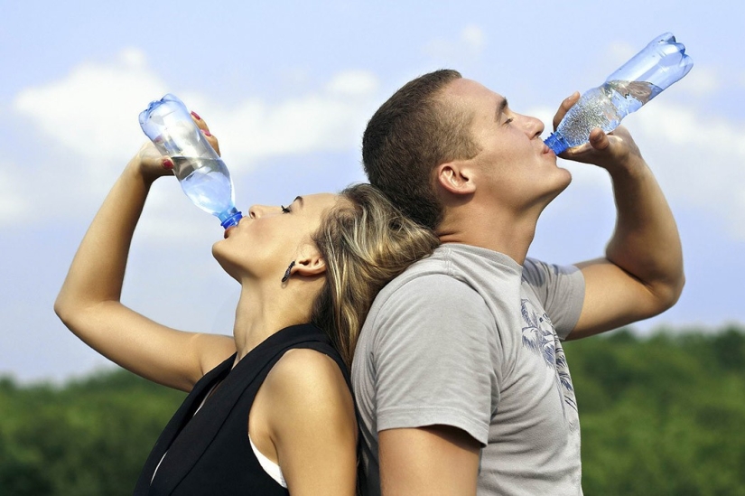 10 razones para beber más agua 10 razones para beber más agua