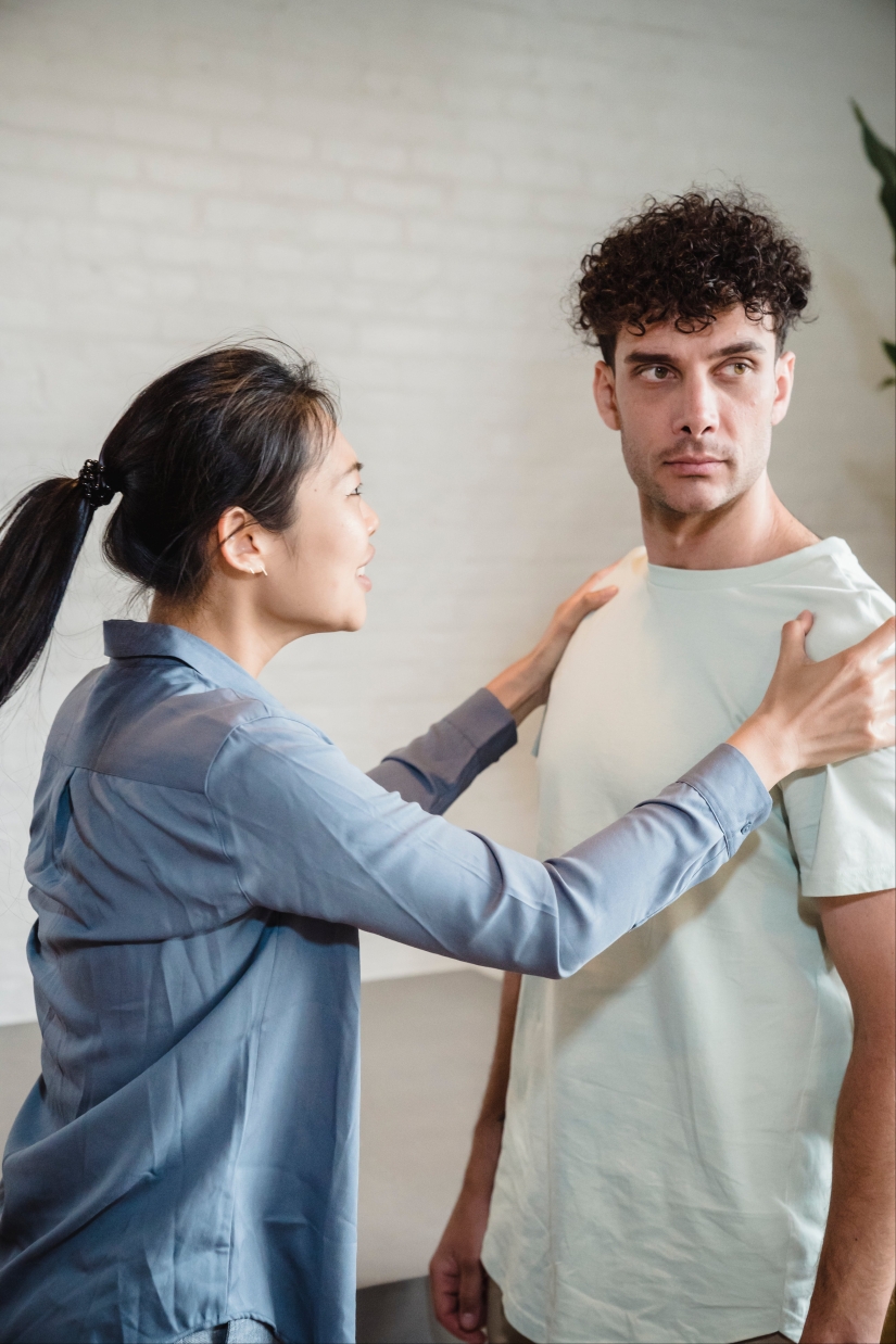 10 señales de que estás tratando con un narcisista discreto, según la psicología