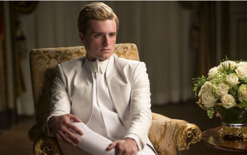 10 Stars Who Lacked Talent Left in the Background