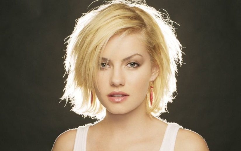 10 Stars Who Lacked Talent Left in the Background