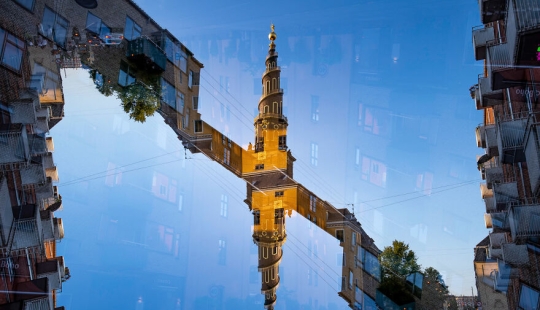 10 Surreal-Looking Images Of Cities And Landscapes That I Took Using Double Exposure