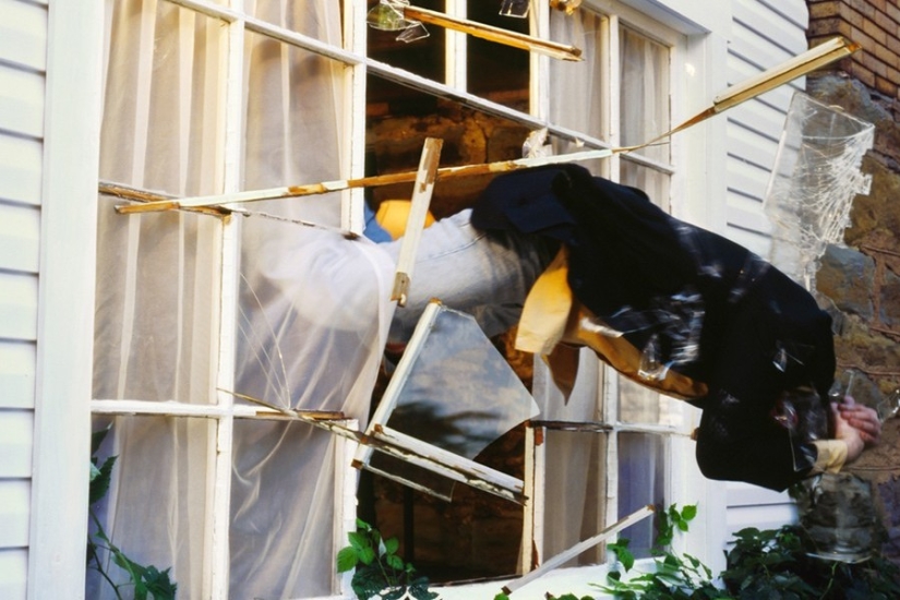 10 Survival Movie Myths That Don&#39;t Bode Good