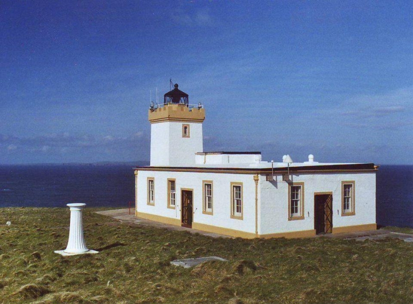 10 weirdest places people live in