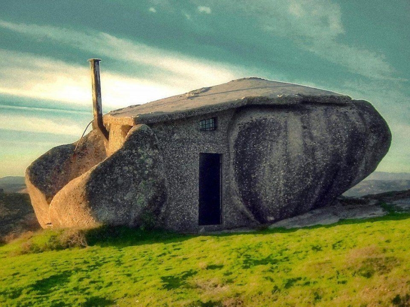 10 weirdest places people live in