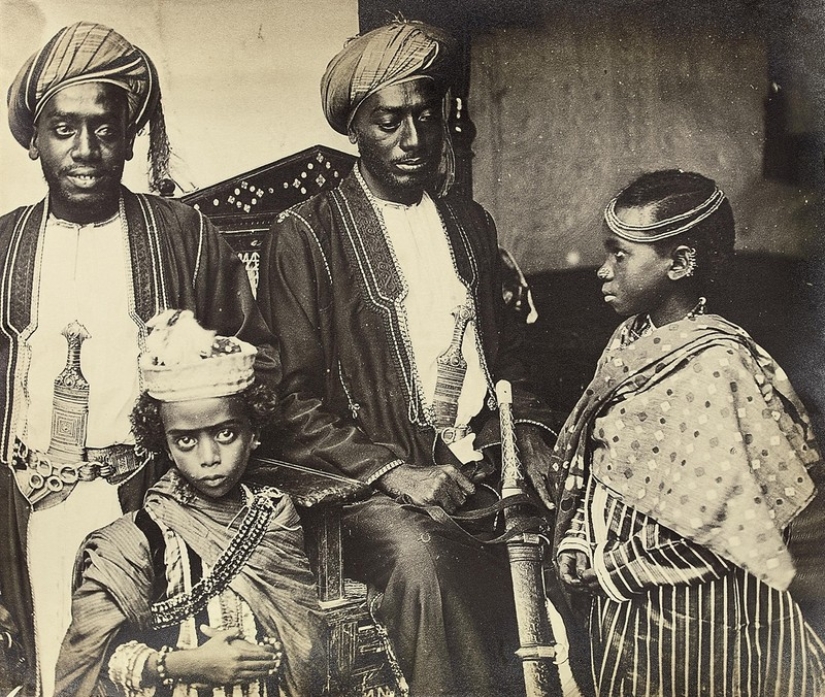 10 youngest grandparents in the world