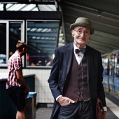 104-year-old grandfather is more fashionable than you, but actually younger than they say on the Internet