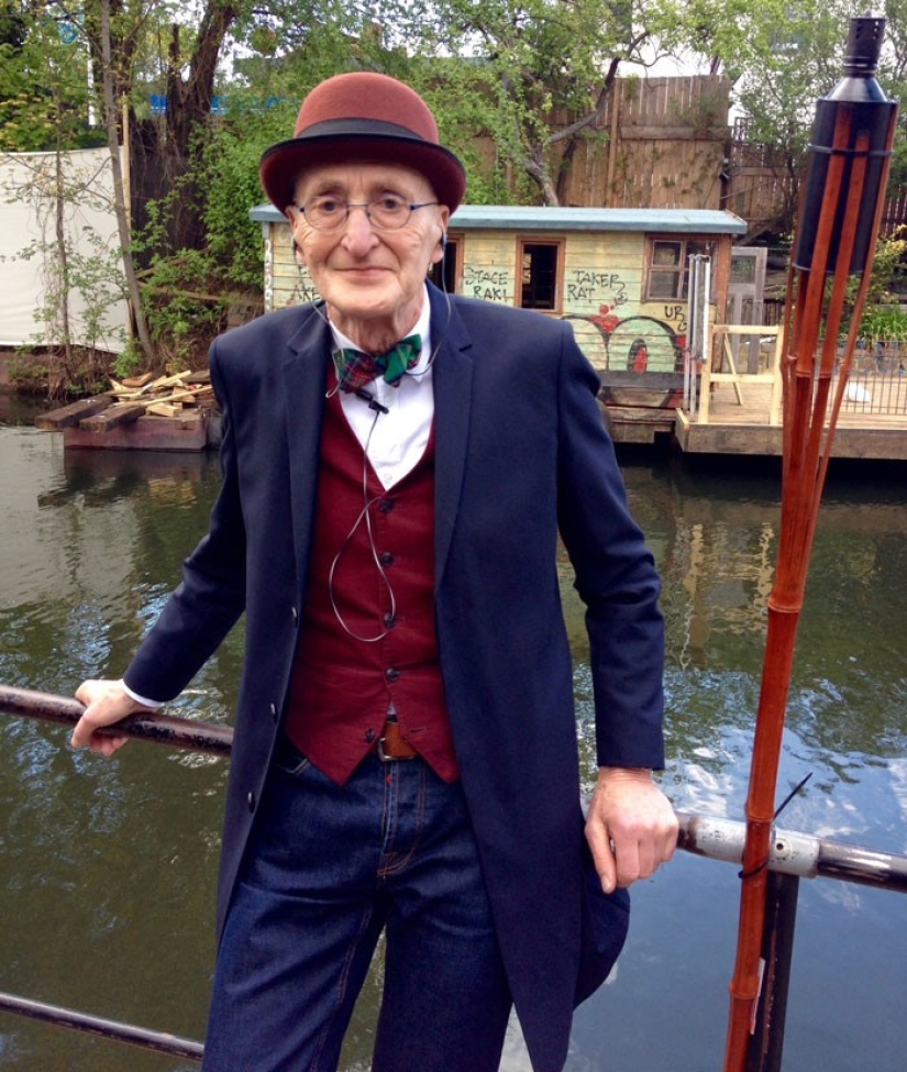 104-year-old grandfather is more fashionable than you, but actually younger than they say on the Internet
