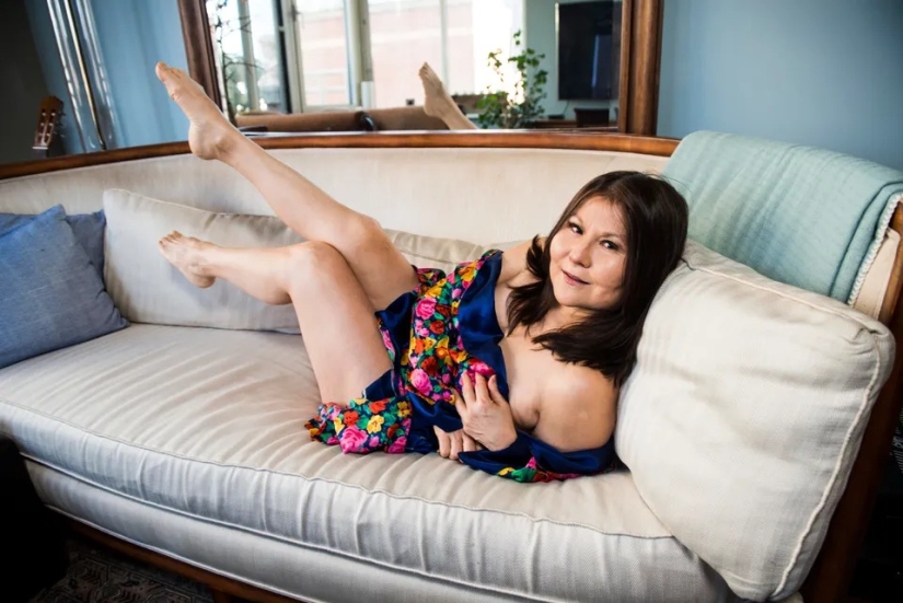 11 Middle-Aged Women Strip Down To Reclaim 'Sexy' On Their Own Terms 11 Middle-Aged Women Strip Down To Reclaim 'Sexy' On Their Own Terms