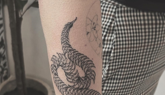 12 Armband Tattoos That Are Pure Art (Part2) 12 Armband Tattoos That Are Pure Art (Part2)