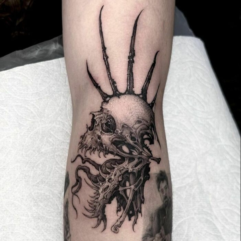 12 Gothic Tattoos To Get Some Bright Ideas From (Part2) 12 Gothic Tattoos To Get Some Bright Ideas From (Part2)