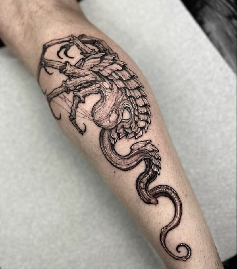 12 Gothic Tattoos To Get Some Bright Ideas From (Part2) 12 Gothic Tattoos To Get Some Bright Ideas From (Part2)