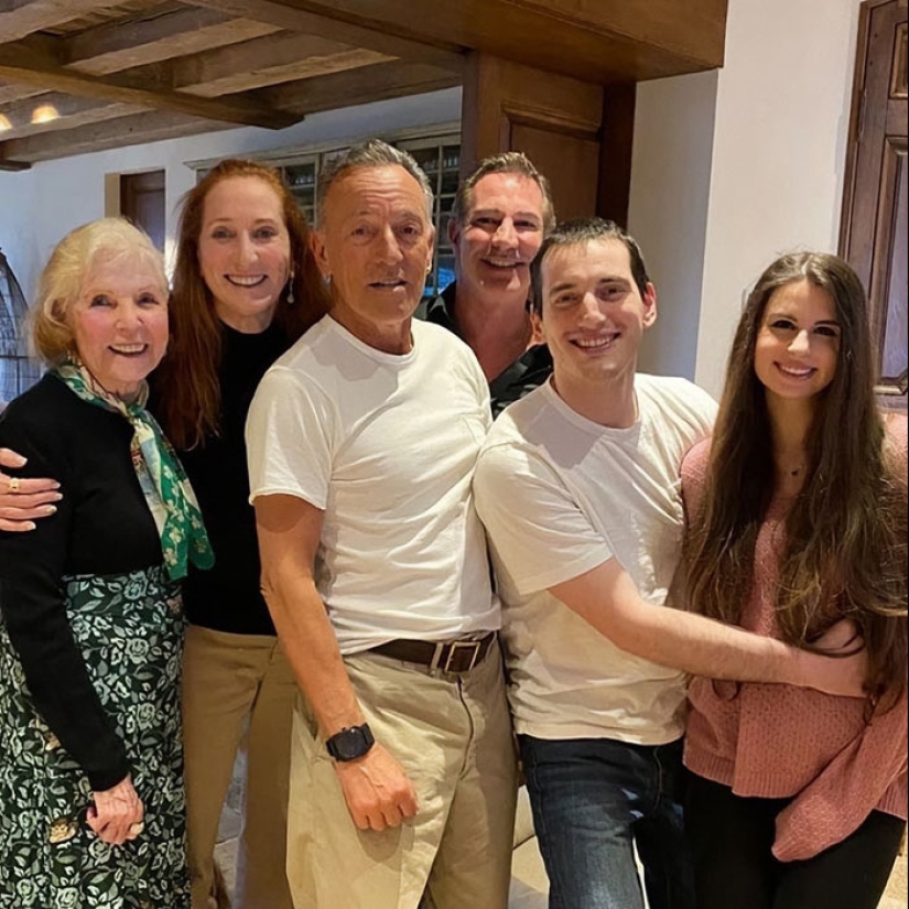 12 'Nepo Babies' de Hollywood que se negaron o decidieron seguir la fama pionera de sus padres 12 'Nepo Babies' de Hollywood que se negaron o decidieron seguir la fama pionera de sus padres