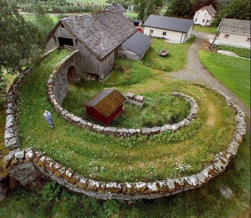 12 obras de arte intencionales y accidentales que la gente ha encontrado en todo el mundo