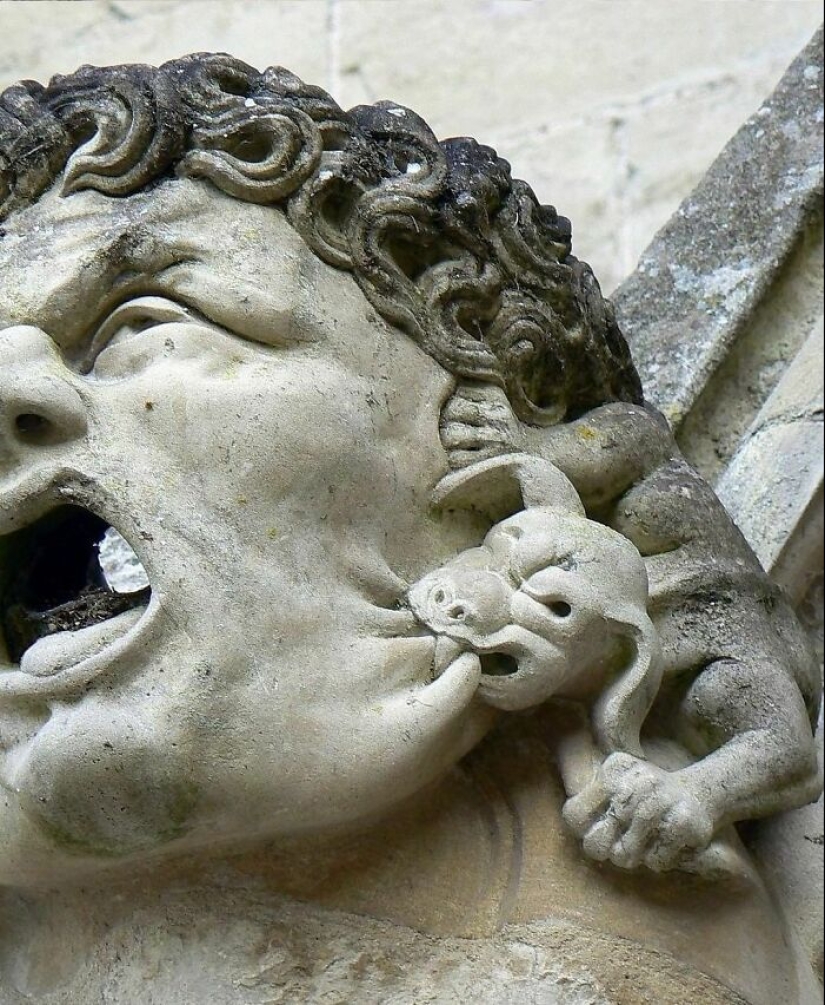 12 obras de arte intencionales y accidentales que la gente ha encontrado en todo el mundo