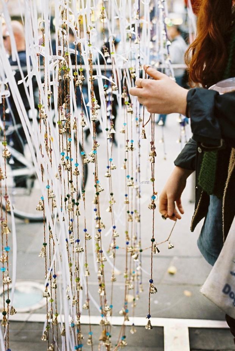 12 thousand bells on a tree 12 thousand bells on a tree