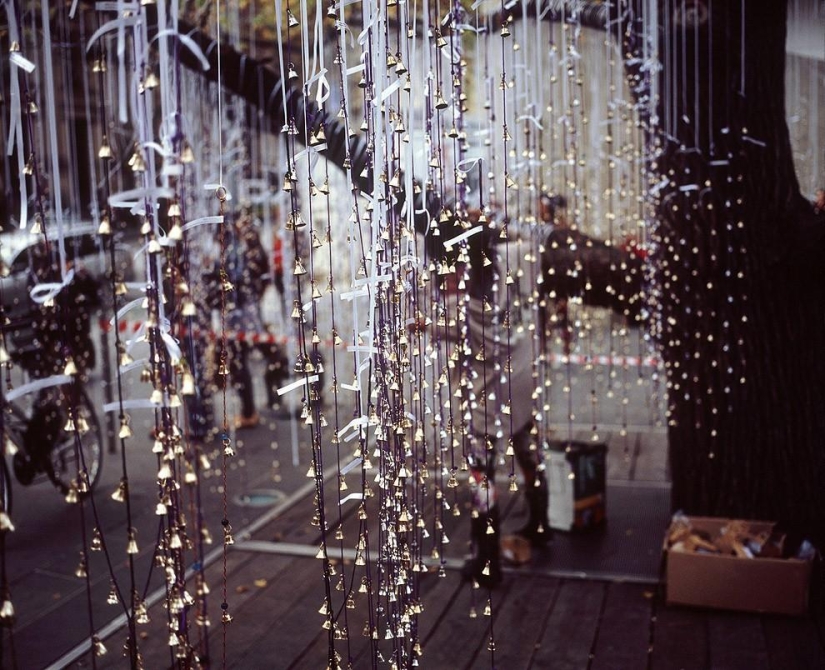 12 thousand bells on a tree 12 thousand bells on a tree