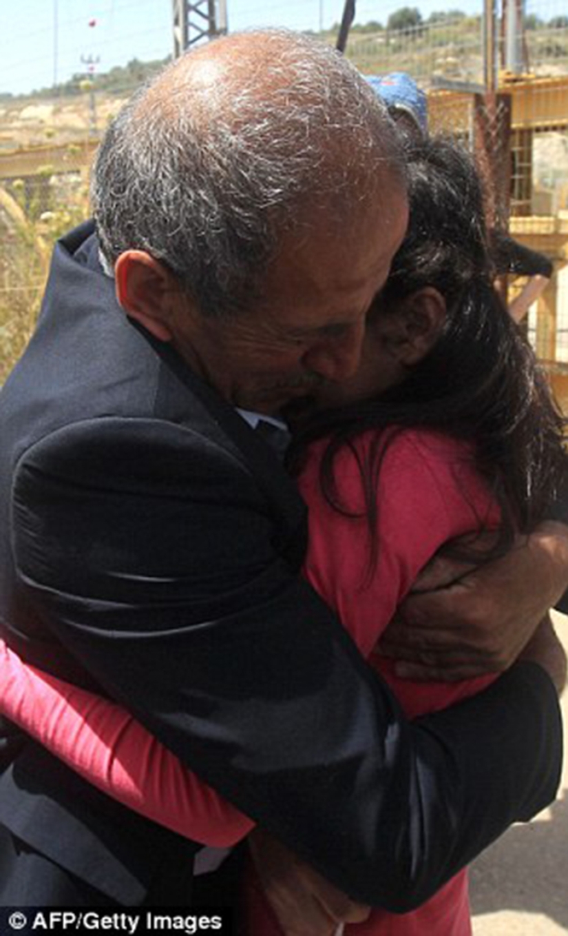 12-year-old Palestinian girl released from Israeli prison 12-year-old Palestinian girl released from Israeli prison