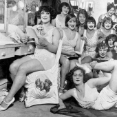 125 years behind the scenes of the Moulin Rouge 125 years behind the scenes of the Moulin Rouge