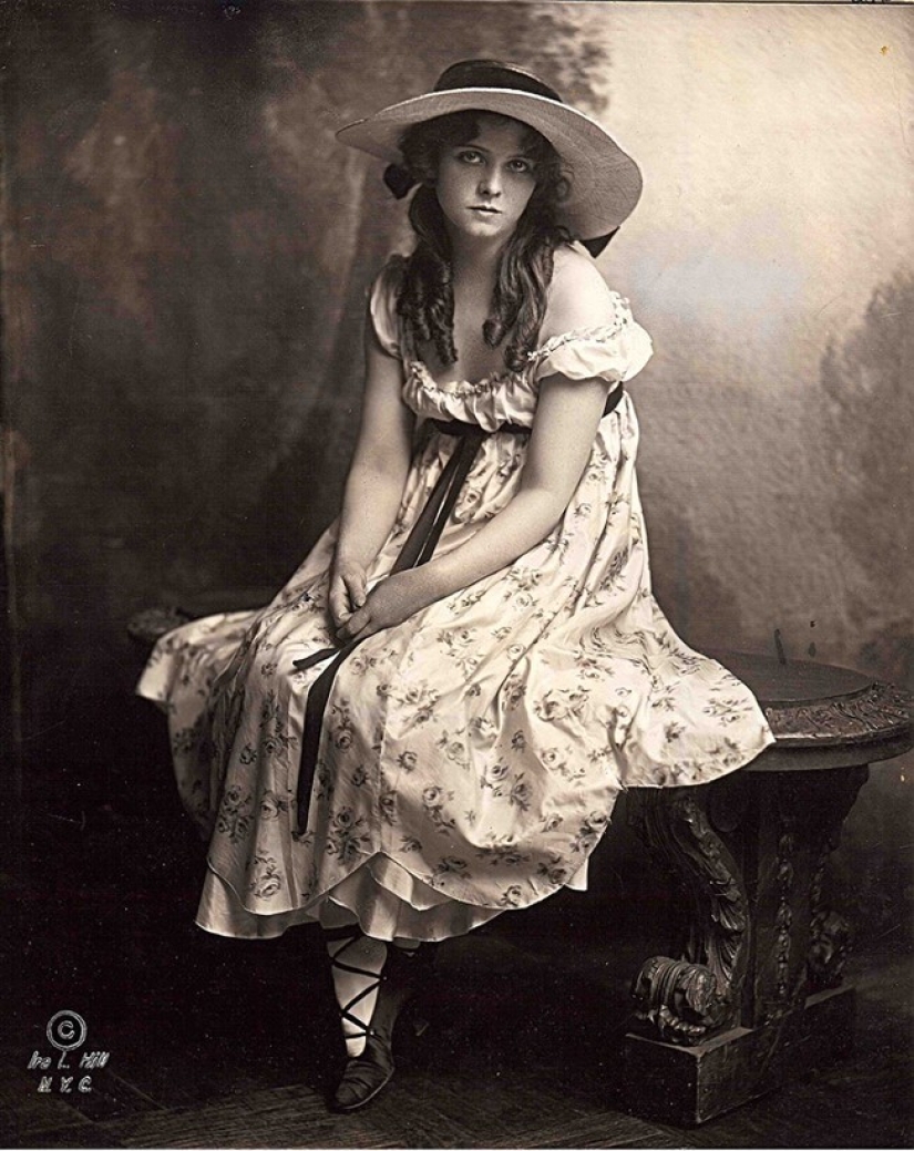 13 creepiest female ghost stories