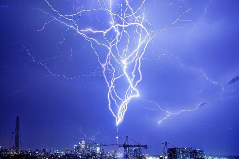 13 most beautiful lightning bolts from around the world