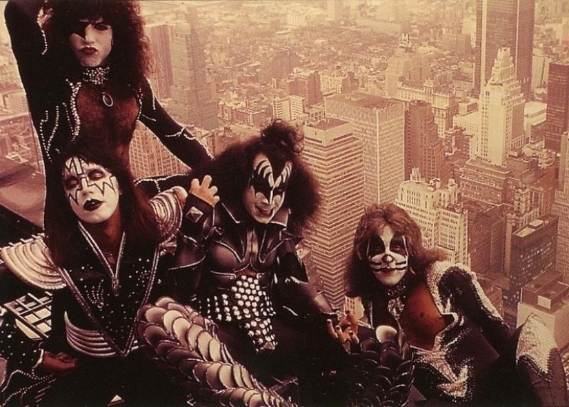 13 most memorable images of the music world