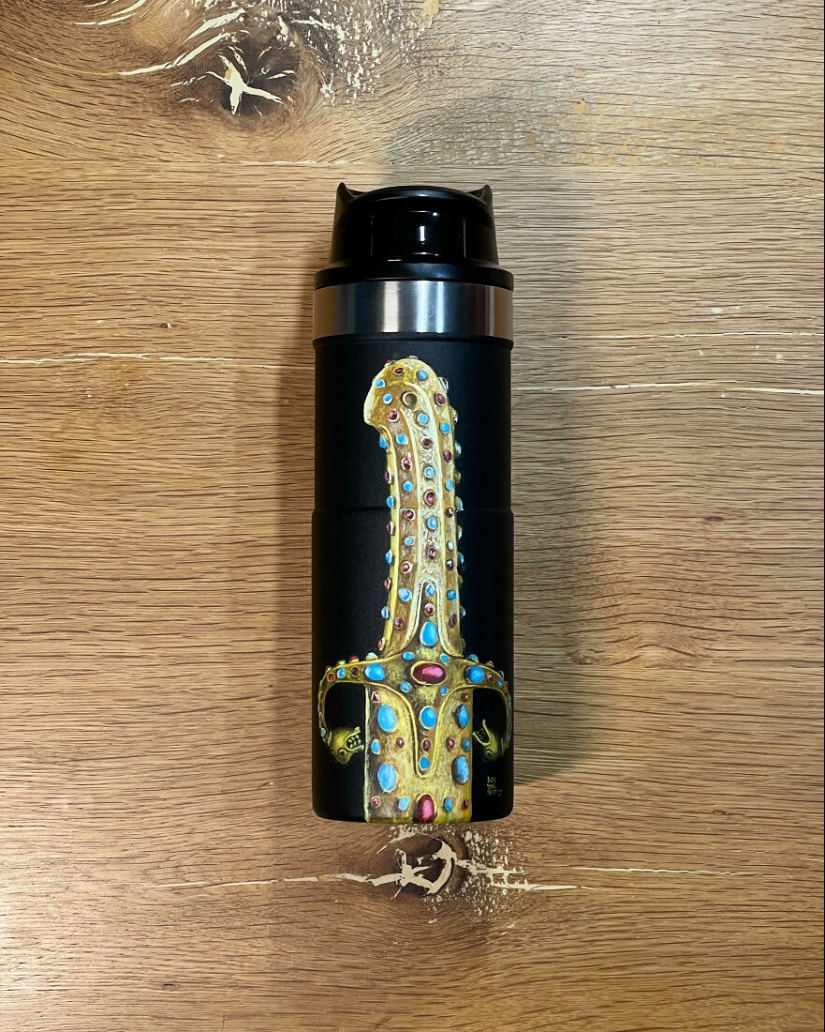 13 Realistic Drawings I Created On ‘Stanley’ Thermoses 13 Realistic Drawings I Created On ‘Stanley’ Thermoses