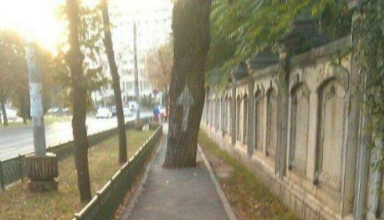 14 Construction Fails That Will Make You Both Laugh And Cry