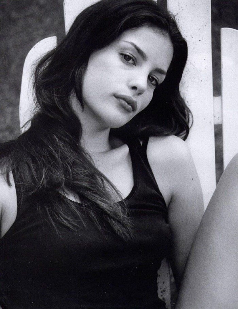 14 girls who in the 90s were the main beauties on the planet 14 girls who in the 90s were the main beauties on the planet
