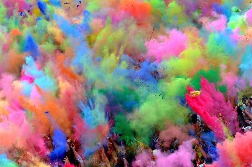 15 momentos inolvidables de Holi - Año Nuevo bengalí