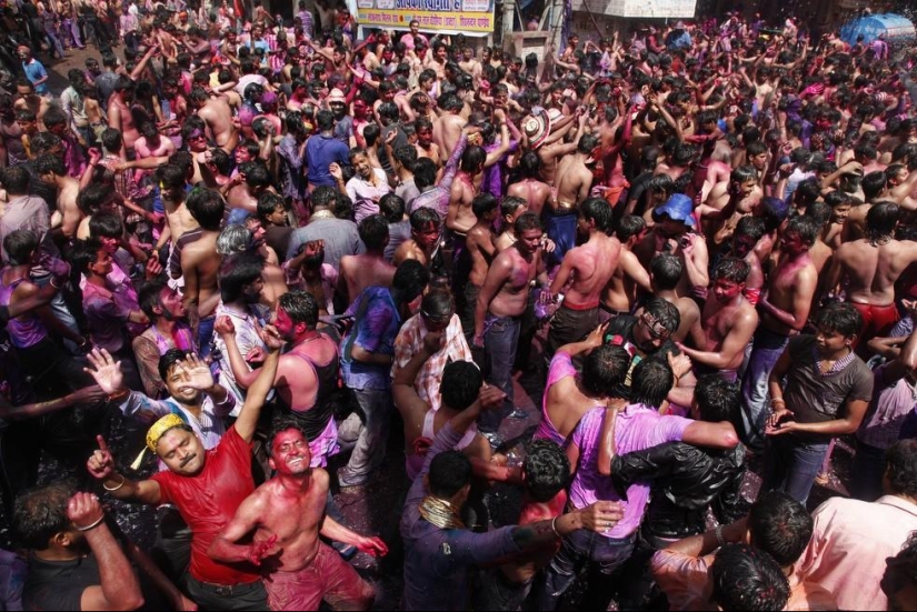 15 momentos inolvidables de Holi - Año Nuevo bengalí