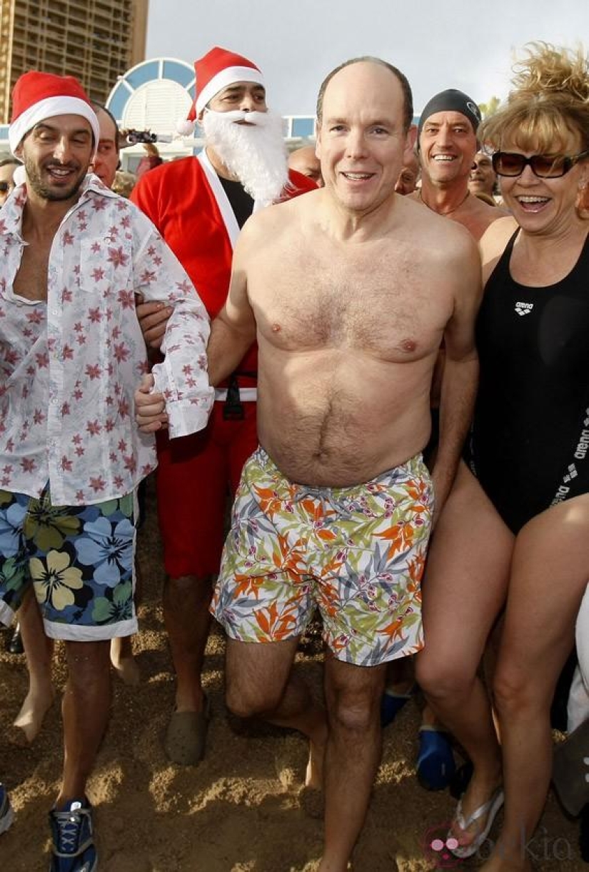 15 most expressive beach suits of politicians