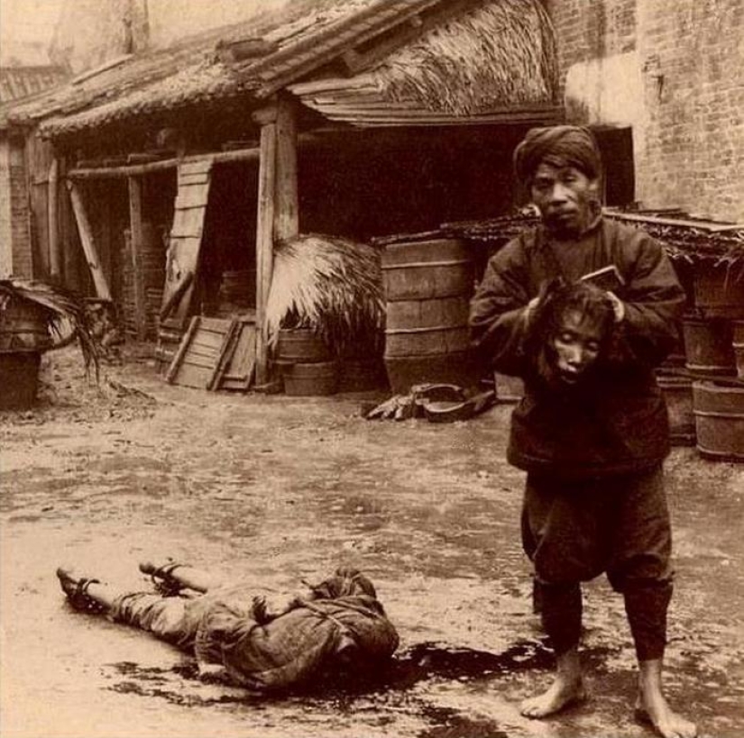 15 Shocking Photos Of Punishments And Executions Practiced In China In The 19th Century