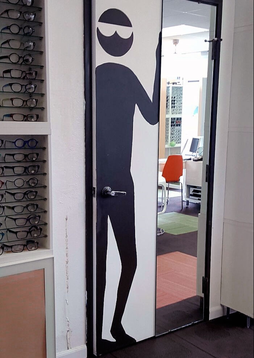 15 Times People Spotted Stupid Design Decisions In Public Places And Just Had To Share