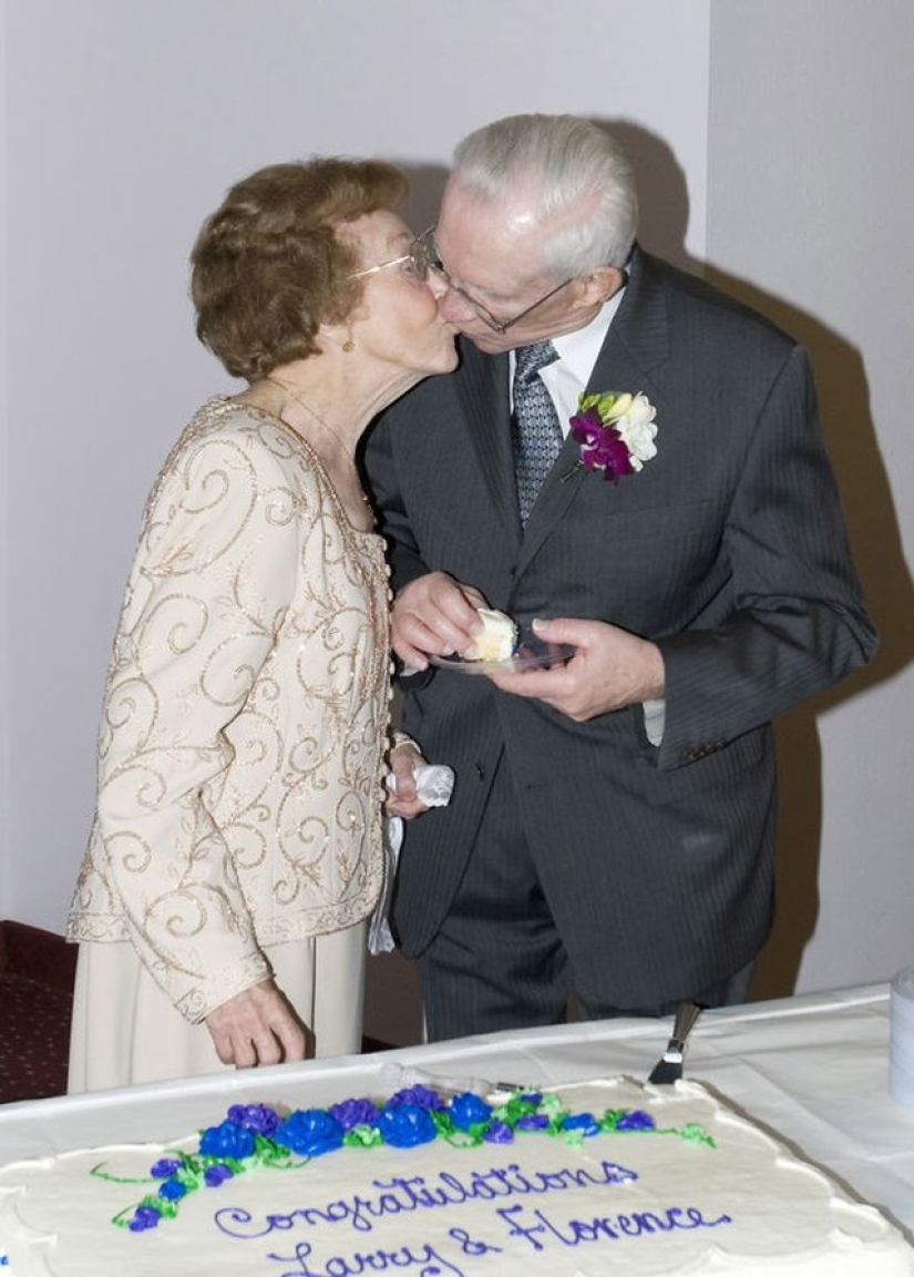 15 Wedding Photos of Older Couples That Prove It's Never Too Late to Get Married 15 Wedding Photos of Older Couples That Prove It's Never Too Late to Get Married
